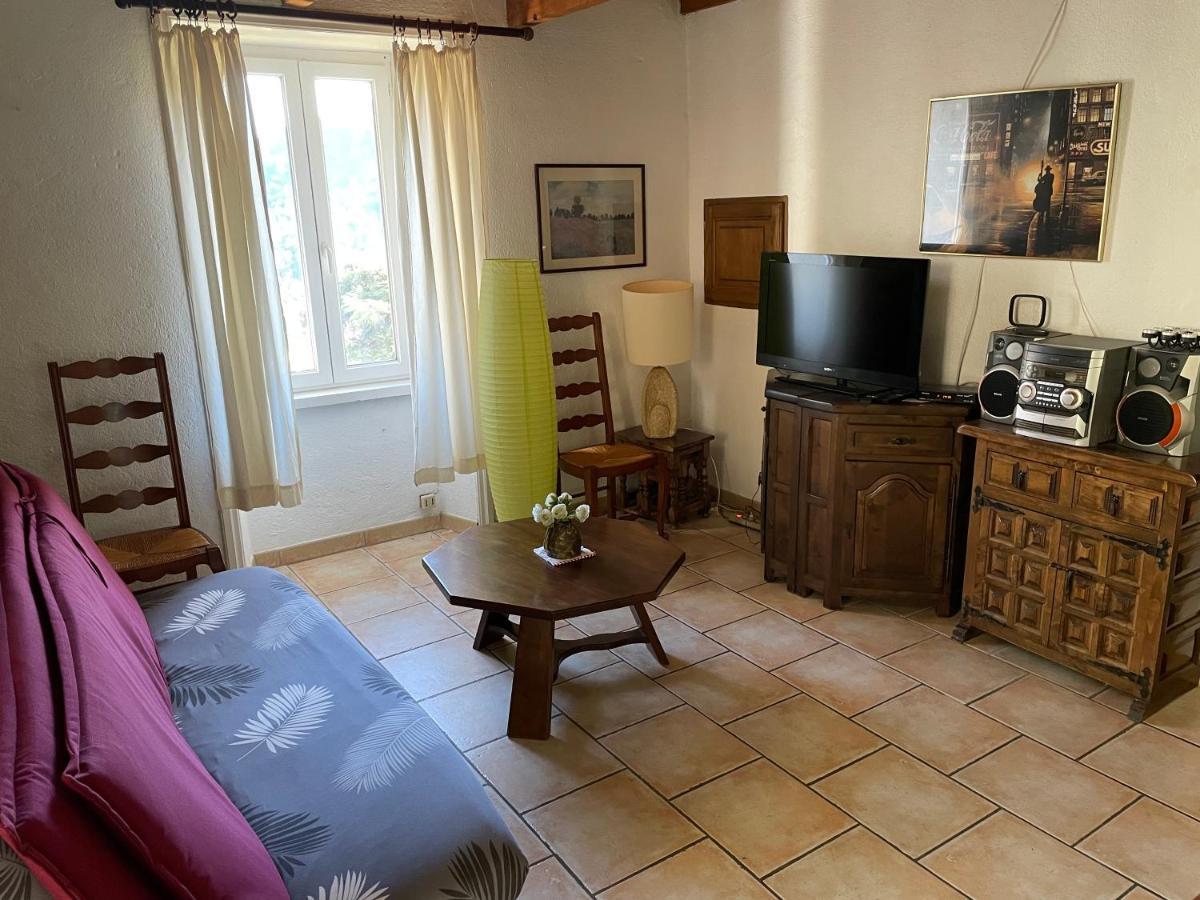 Charmant Petit Gite Au Coeur De L'Ardeche Saint-Melany Exteriör bild